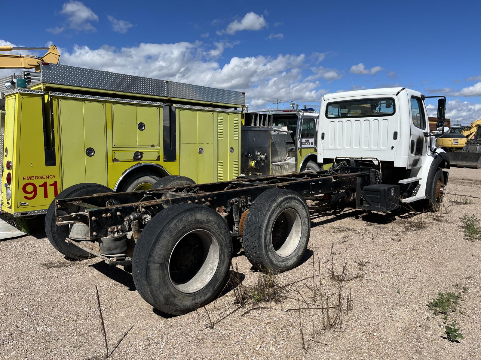 FREIGHTLINER M2 112